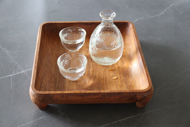 手工雕刻柚木四腿柚木盘